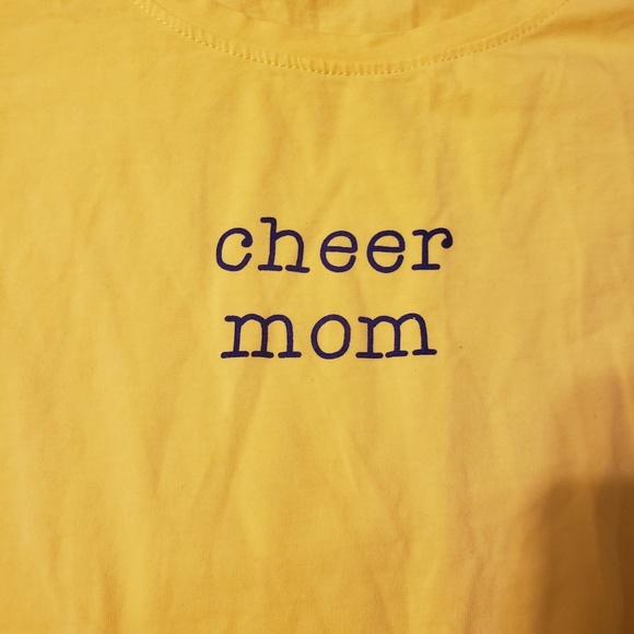 Euc Cheer Mom yellow tshirt size large - Picture 3 of 4